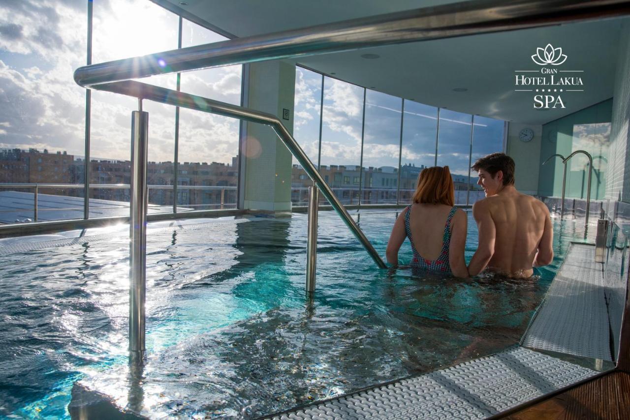 Gran Hotel Lakua Vitoria-Gasteiz Exterior photo Spa at Hotel Lake