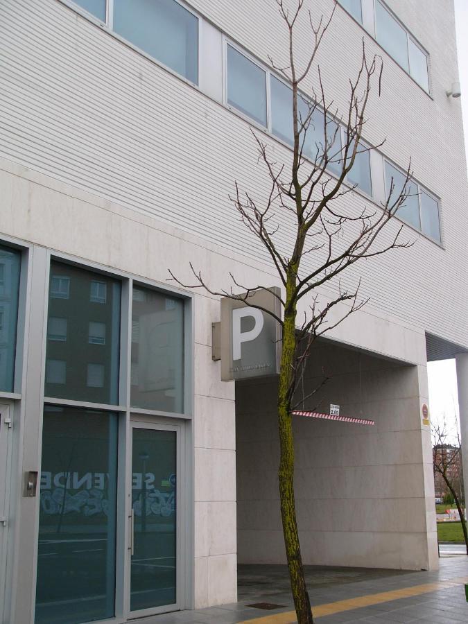 Gran Hotel Lakua Vitoria-Gasteiz Exterior photo The P-sign